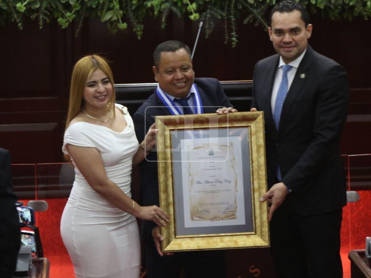 ¿Quiénes son los periodistas y fotorreporteros premiados por el Congreso Nacional este 2026?