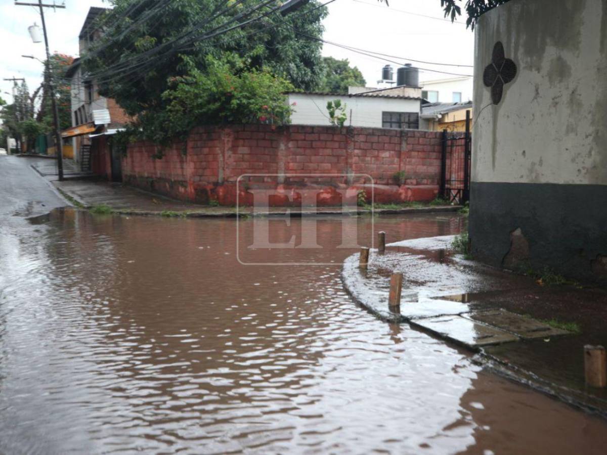 Lluvias con tormentas eléctricas y altas temperaturas predominarán este jueves en Honduras