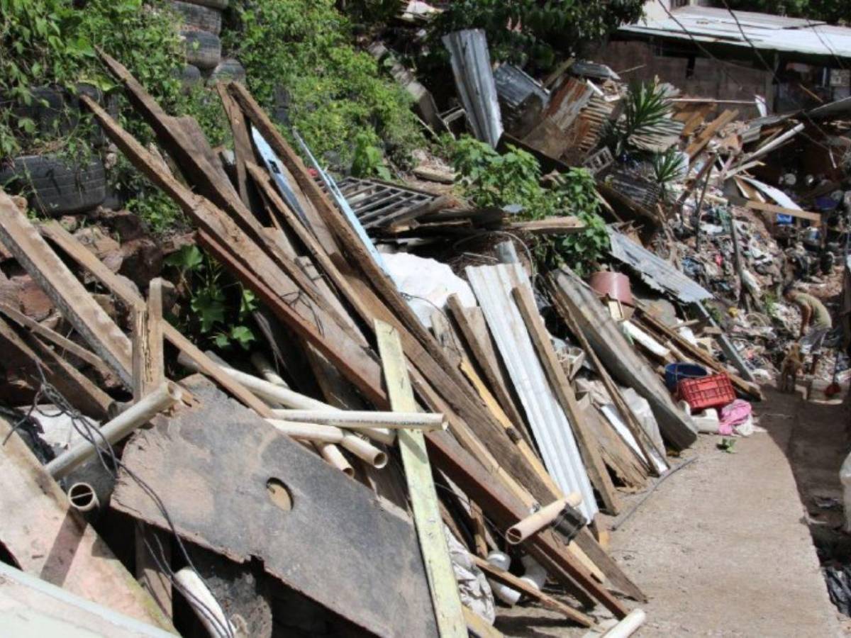 Escombros y viviendas destruidas: así luce Villa Unión tras el deslizamiento