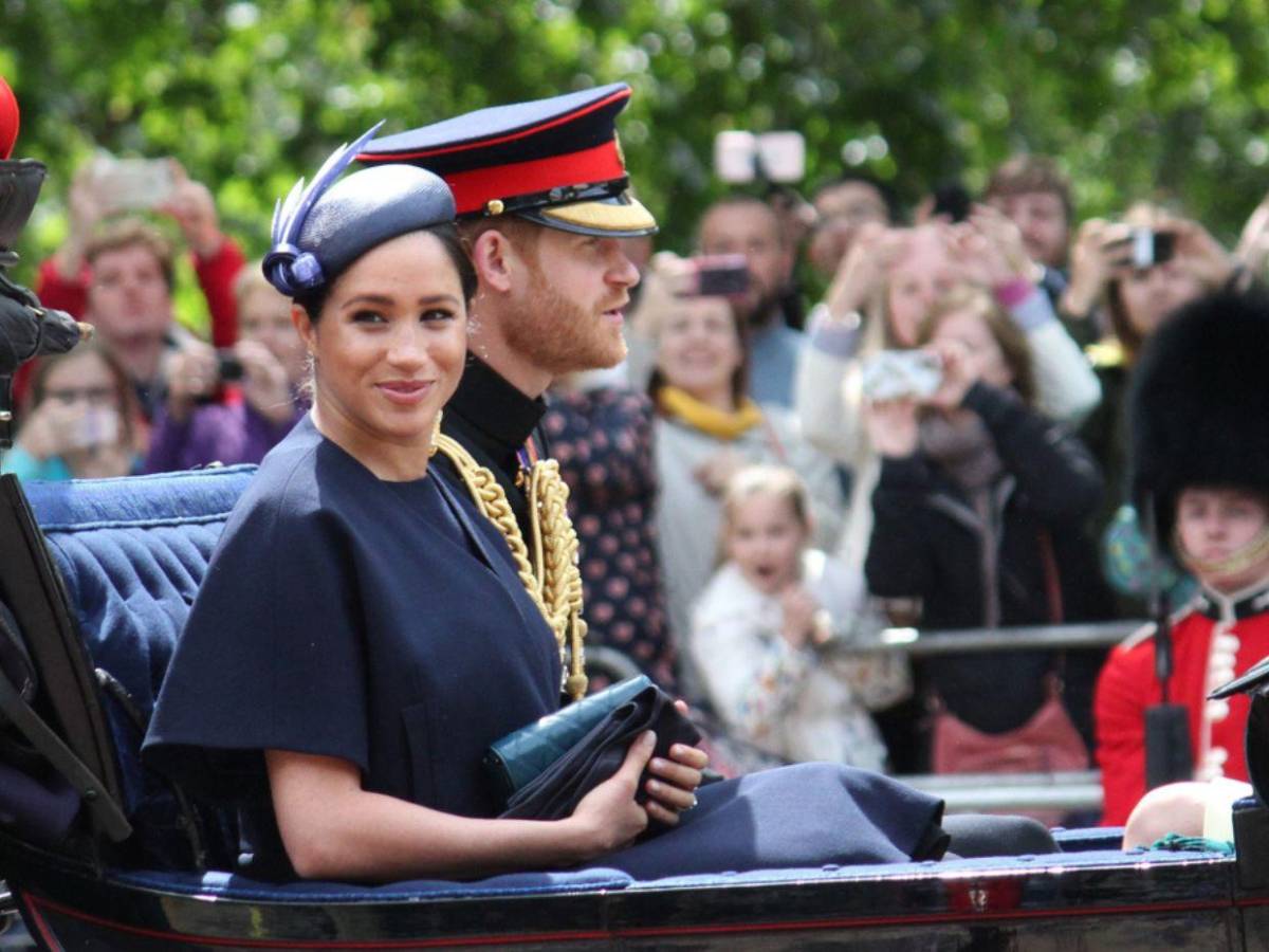 Uno sale con actrices, no se casa con ellas: la advertencia del príncipe Felipe a Harry antes de su boda