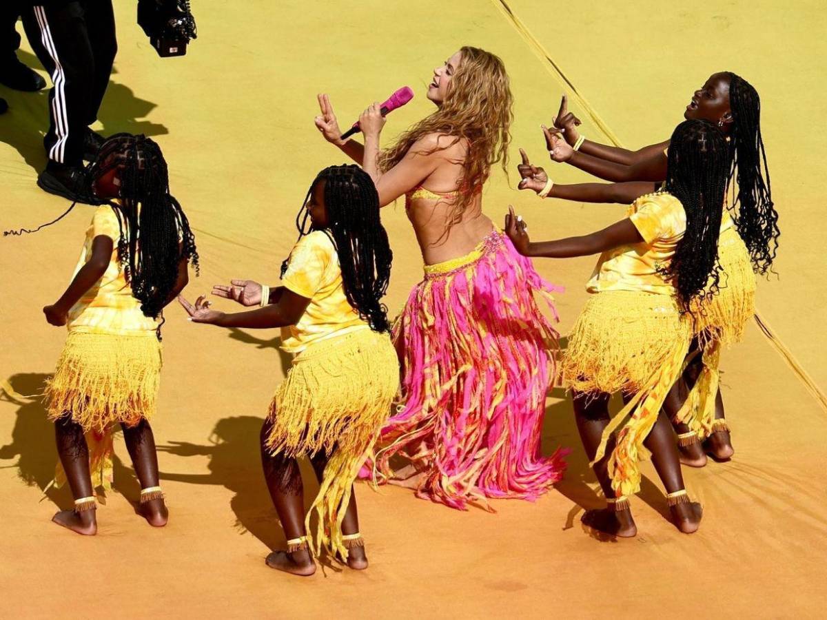 ¡Con 200,000 cristales! Detalles del lujoso vestido de Shakira en la final del Mundial 2026