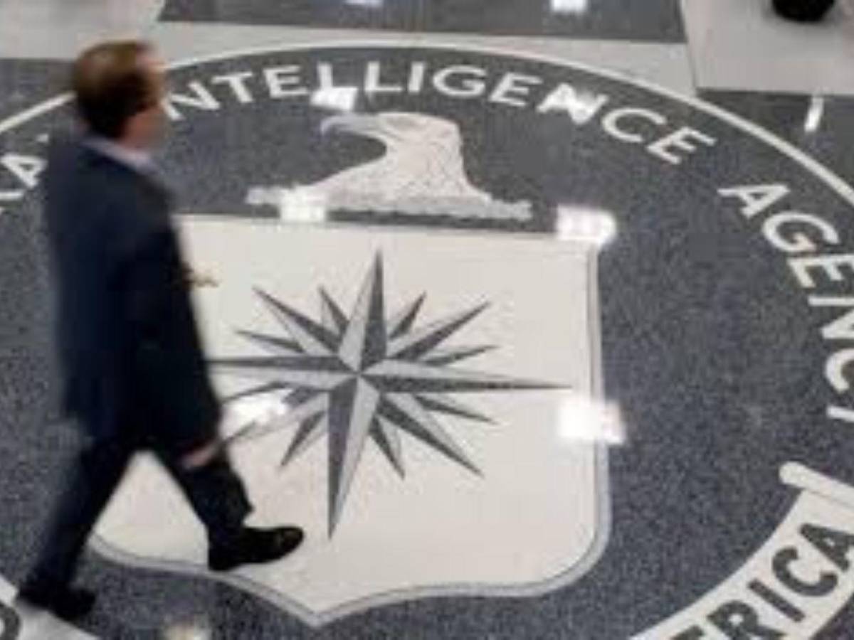 Exdiplomático de EE UU en México abusó de mujeres tras drogarlas con vino y queso