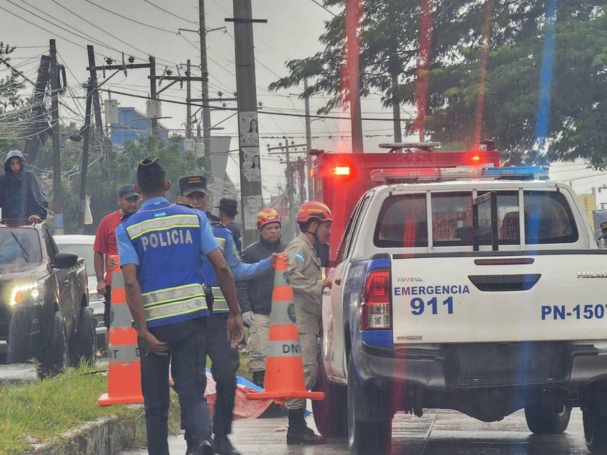 Joven muere decapitado cuando conducía por bulevar en Juticalpa y se enredó en cables