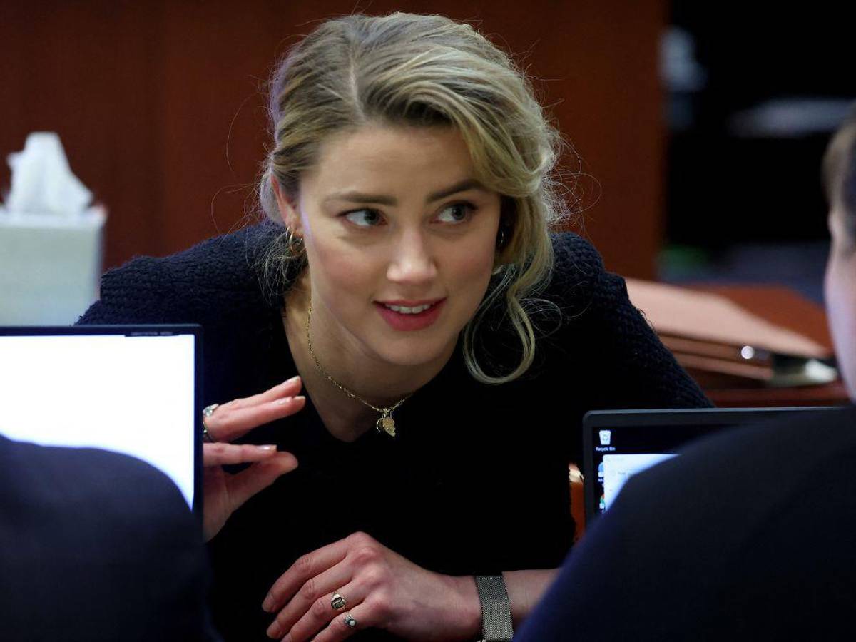 Amber Heard despide a su equipo de relaciones públicas poco antes de testificar contra Johnny Depp