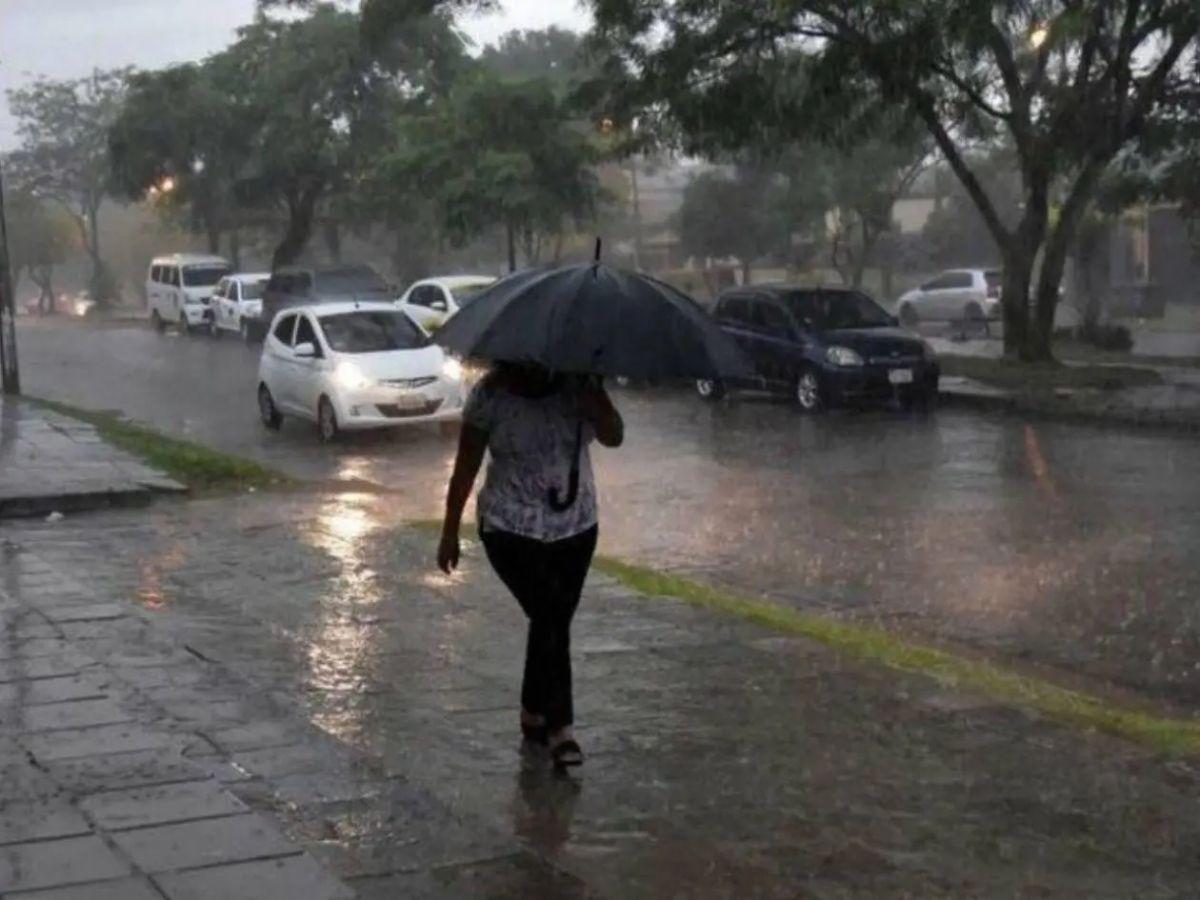 Alertan que onda tropical dejará fuertes lluvias: estas serán las zonas afectadas en Honduras hoy