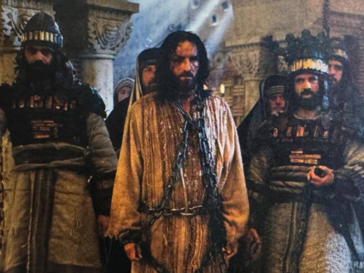 Un rayo, un latigazo y una infección pulmonar: lo sufrido por Jim Caviezel durante el rodaje de “La pasión de Cristo”