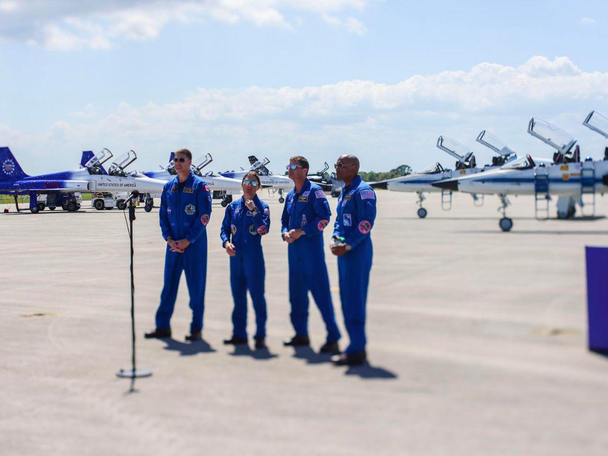 Astronautas de Artemis II antes de despegar a la Luna: “Esperamos que sea un destino para todos”