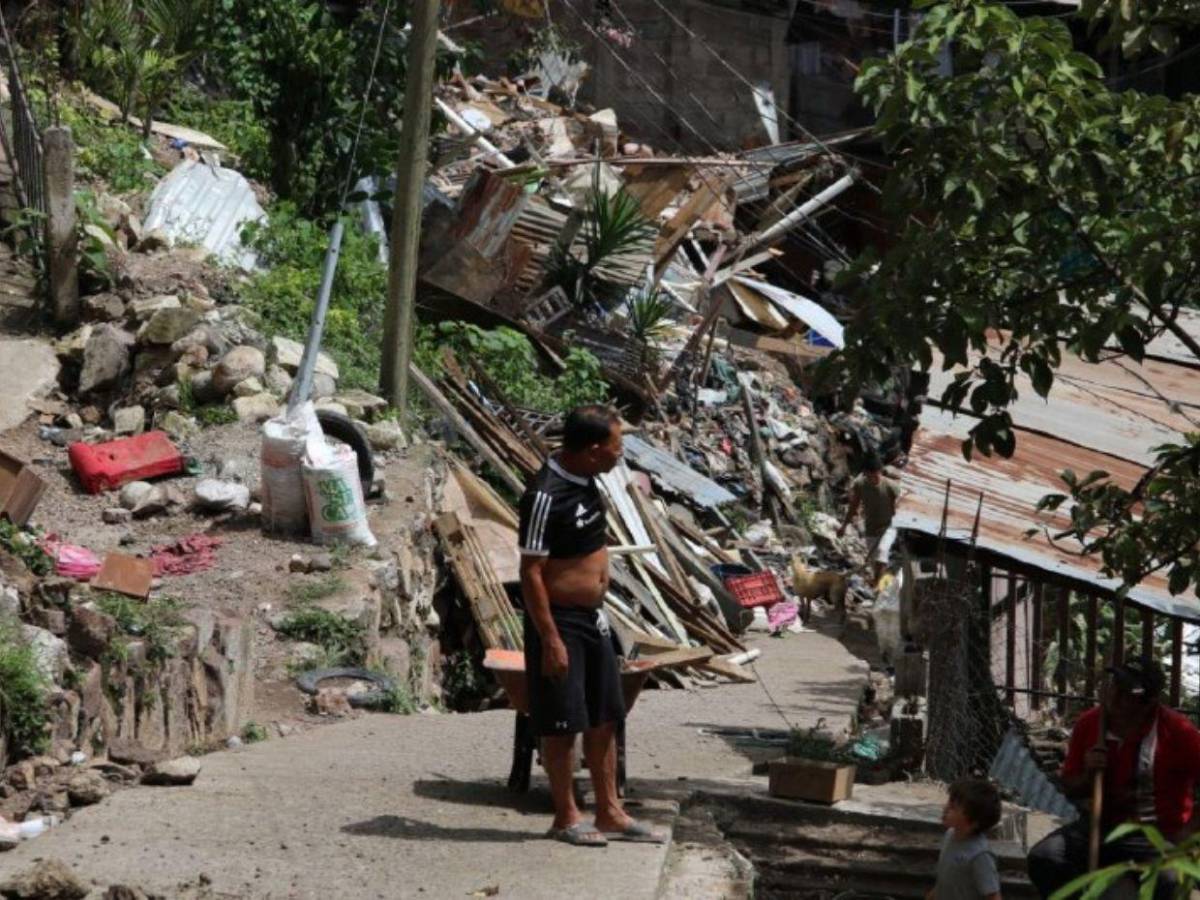 Escombros y viviendas destruidas: así luce Villa Unión tras el deslizamiento
