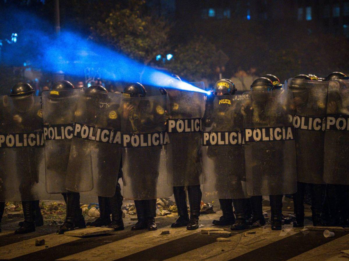 Las imágenes que dejan las protestas contra el gobierno en Perú