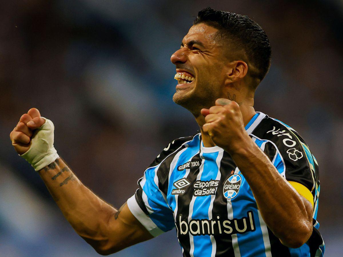 Luis Suárez se despidió de Porto Alegre con un triunfo ante Vasco Da Gama.