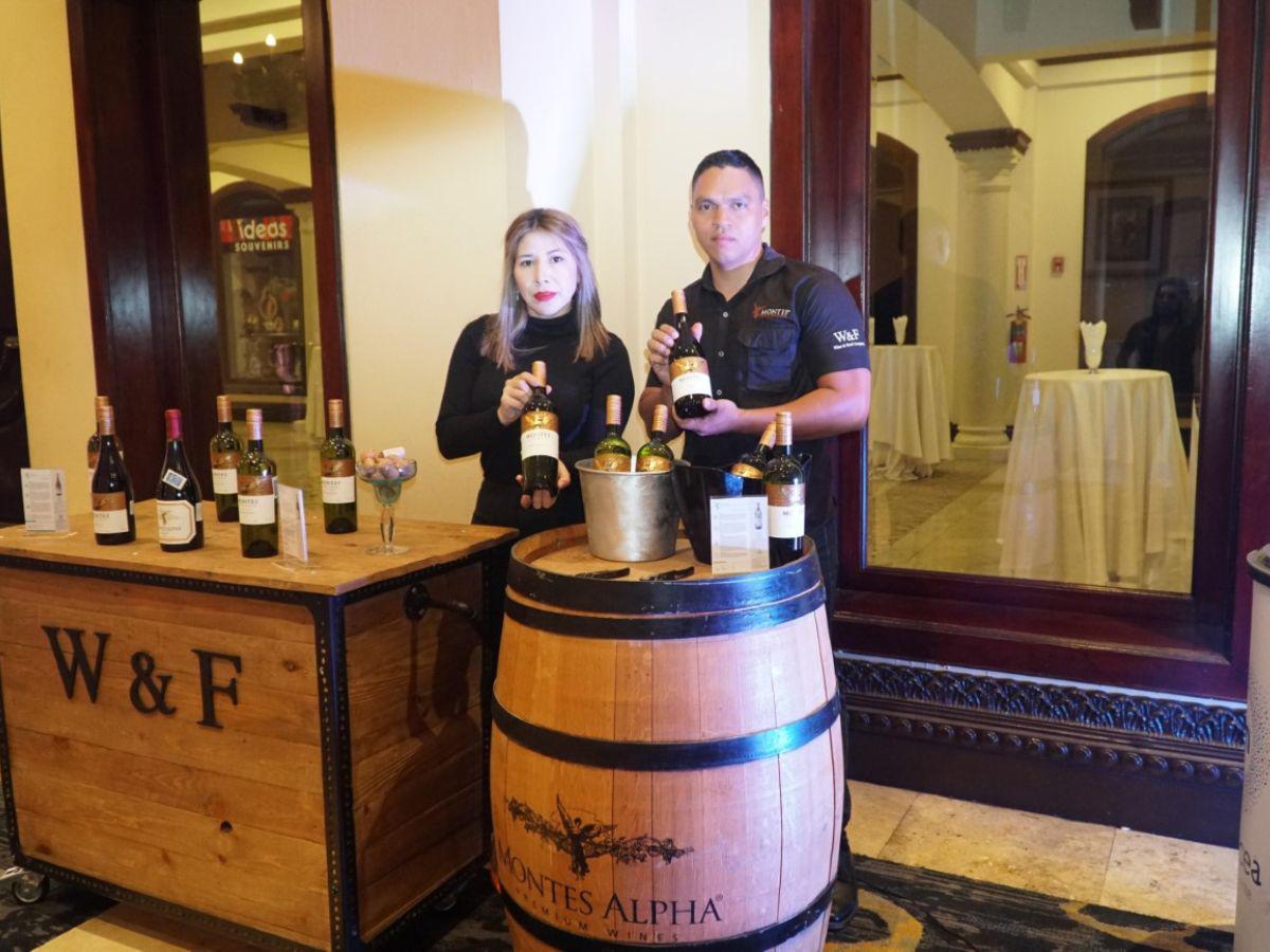 Embajada de Chile en Honduras realiza cata de vinos para diversificar su oferta en el mercado local