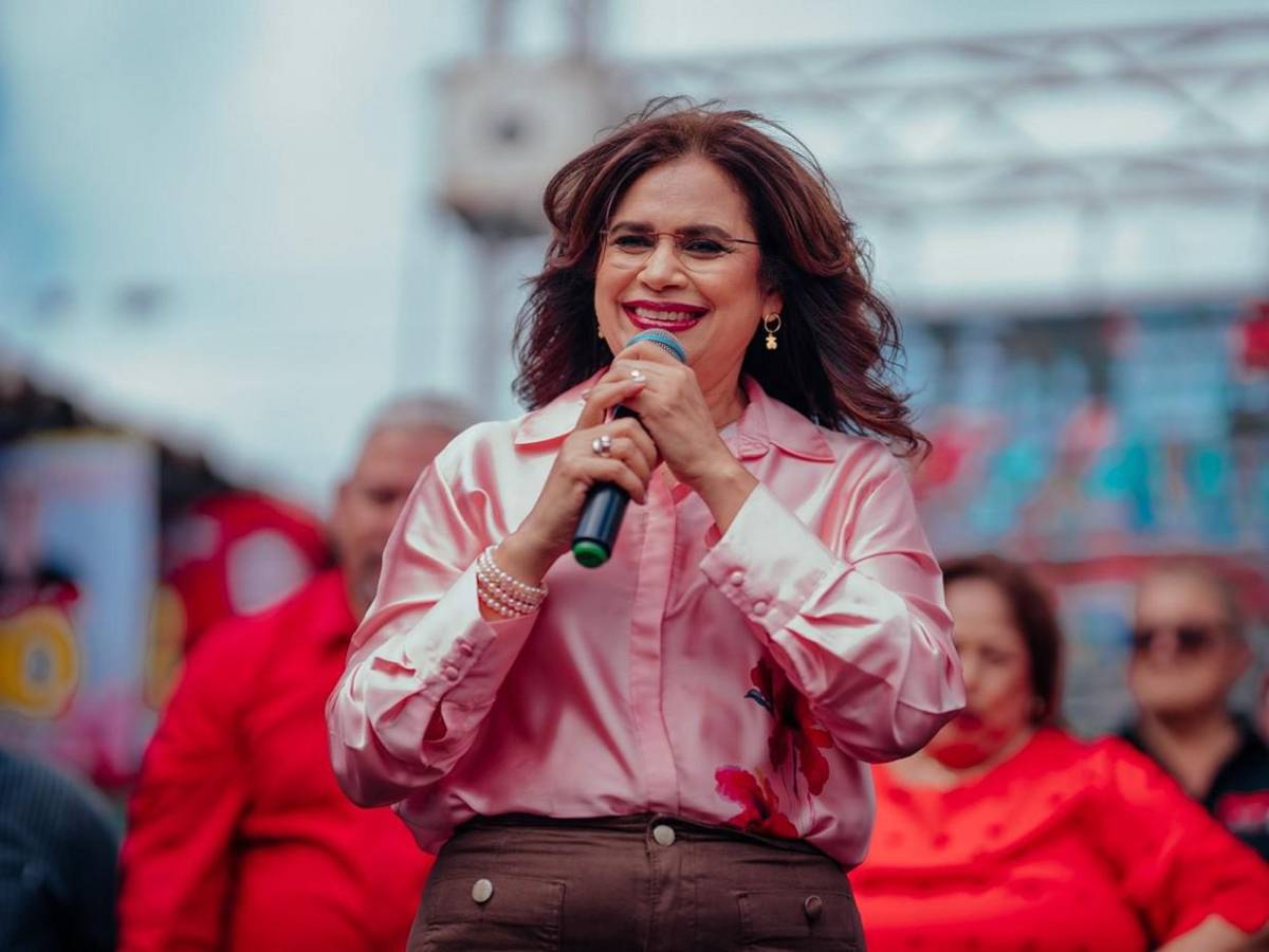 Rixi Moncada reafirma en Talanga y Choluteca su llamado a defender la refundación