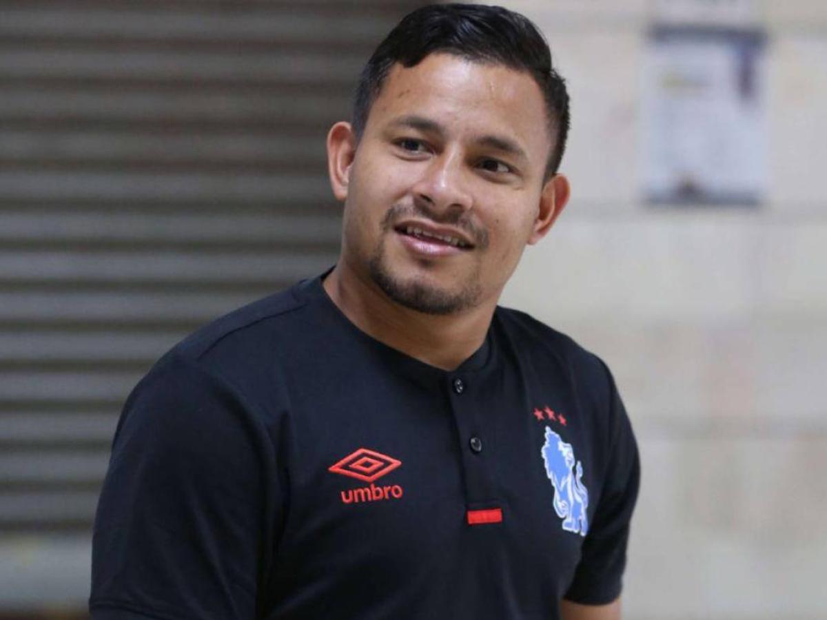 ‘Patón’ Mejía le responde a jugador de Olimpia: “Hay que asumir nuestros errores”