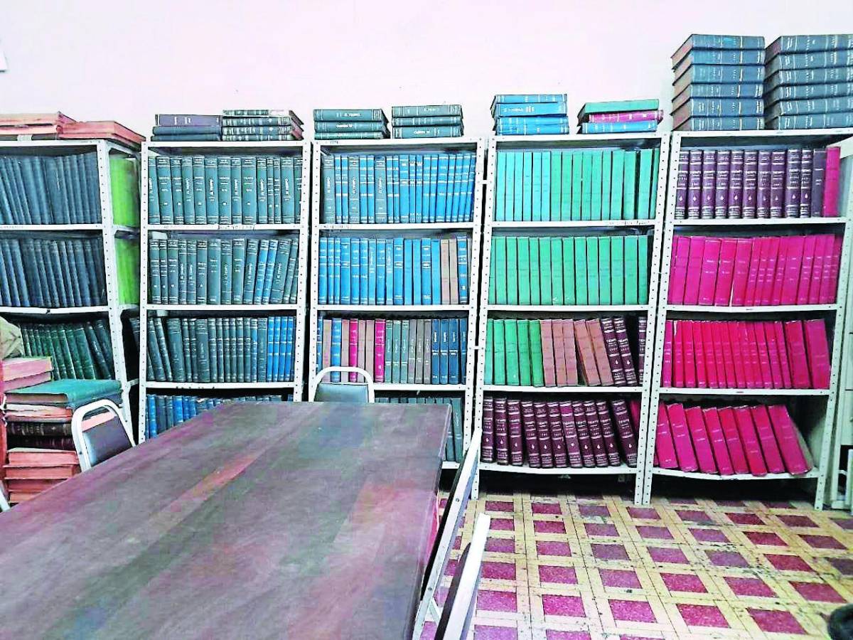 Emanan primeros destellos para rescatar la Hemeroteca Nacional