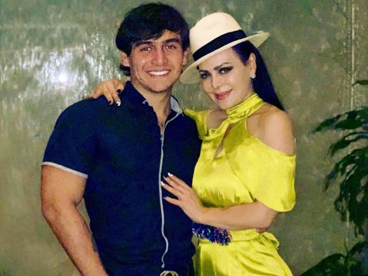 Acusan a Maribel Guardia de ocultar las infidelidades de su hijo Julián Figueroa