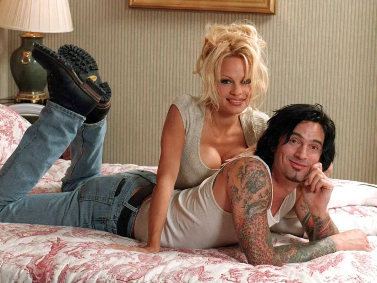 Antes y después de Pamela Anderson y Liam Neeson, la inesperada pareja