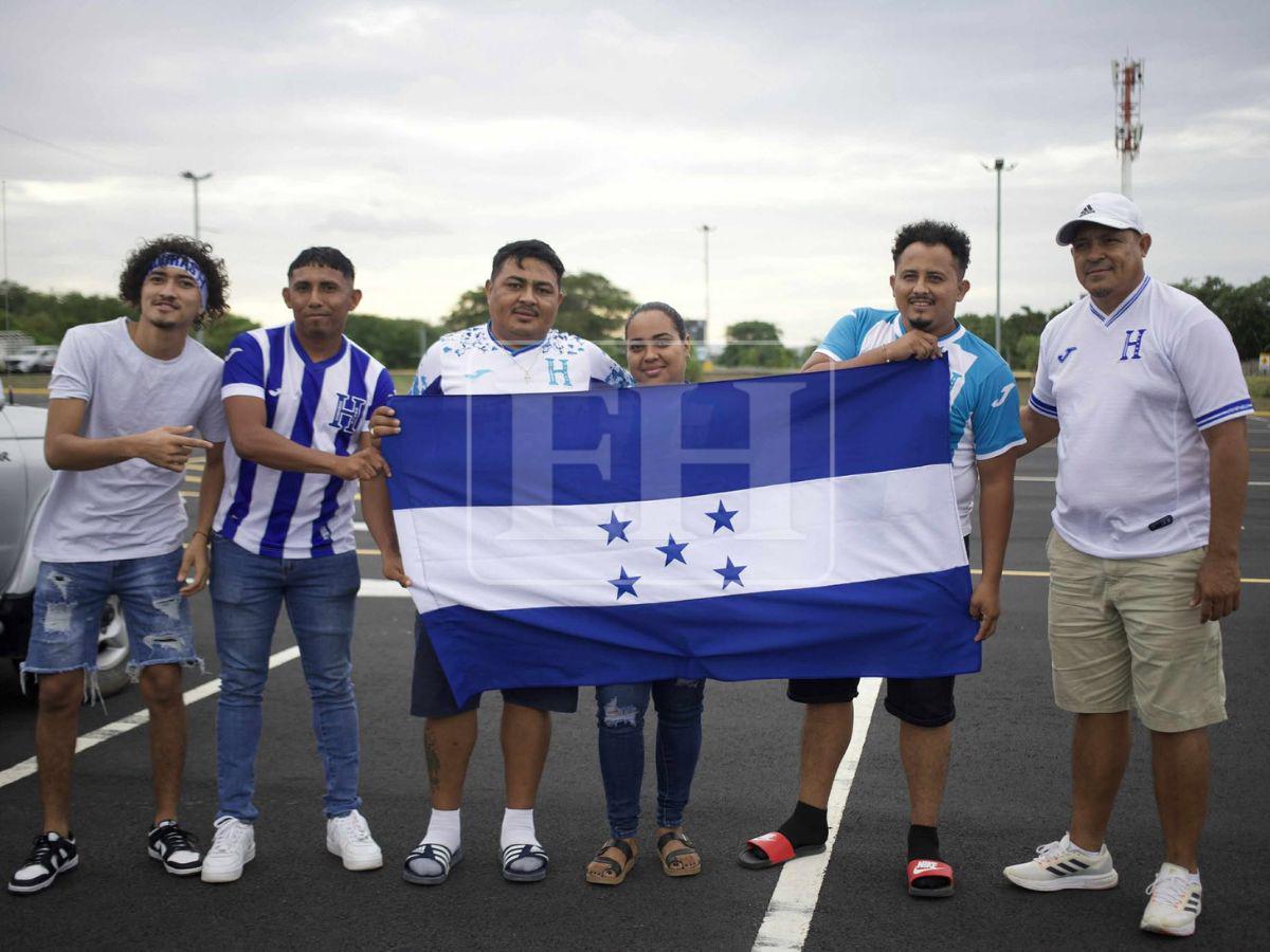 ¡Que se escuchen los gritos! Aficionados catrachos desbordan energía en el Nicaragua vs Honduras