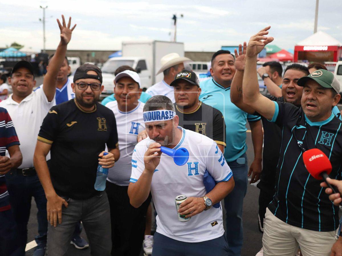 ¡Que se escuchen los gritos! Aficionados catrachos desbordan energía en el Nicaragua vs Honduras