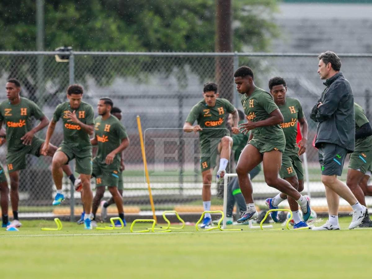 Entreno de Honduras: Jugador enciende alarmas, chica sorprende y el gesto de Dereck y Keyrol