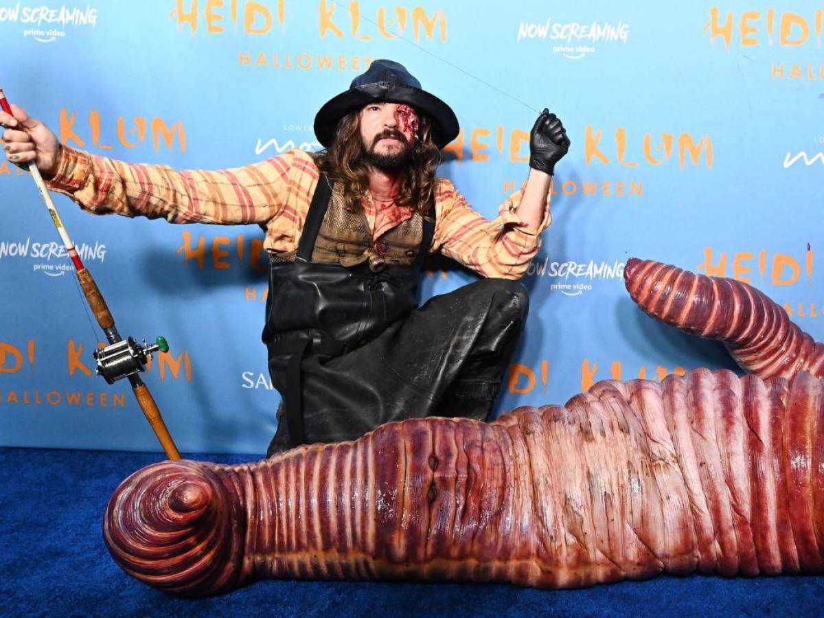 Heidi Klum se viste de gusano para Halloween