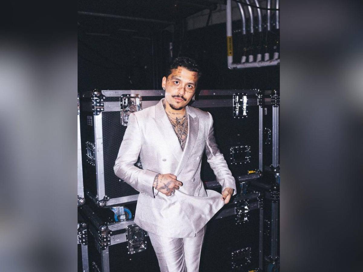 ¿Christian Nodal quiere desaparecer entrevista con Adela Micha? Esto se sabe