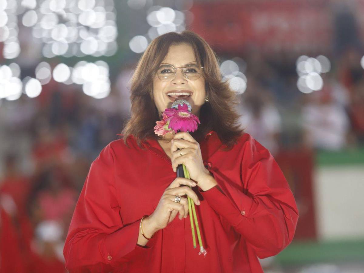 ¿Acertará? Mhoni Vidente predice quién ganará las elecciones en Honduras