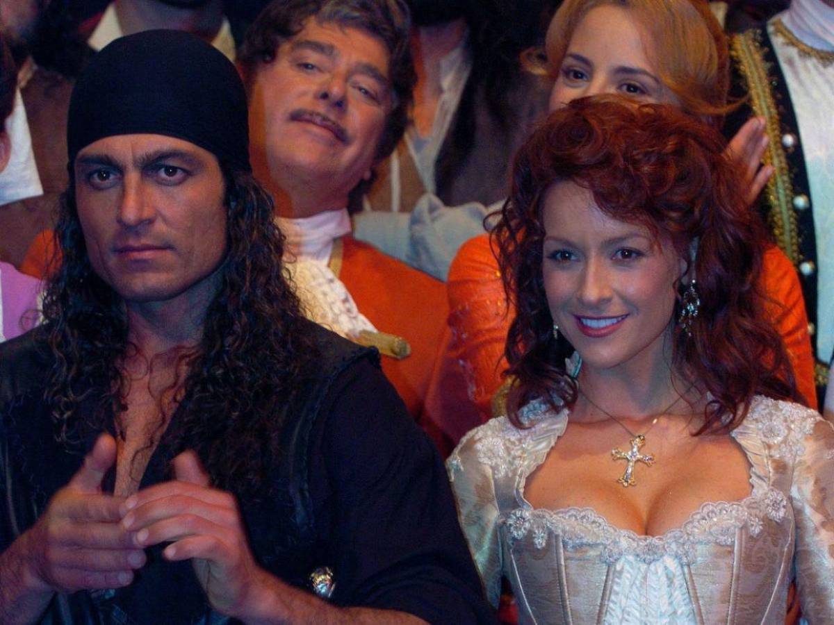 Fernando Colunga estaría enfurecido con Juan Osorio por exponer su vida privada