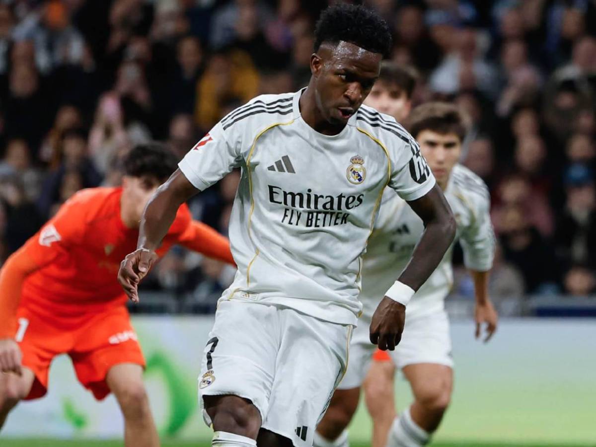 Real Madrid decide futuro de Vinícius: La millonaria cifra que exige al Arsenal para su fichaje