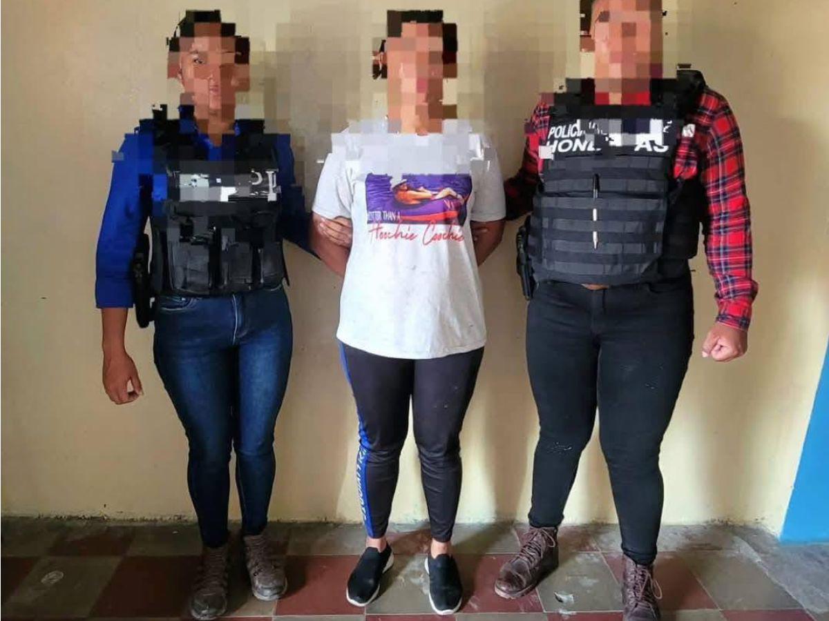 Doris y Ariel vendían videos íntimos de su hija de 12 años por 2,000 lempiras; fueron capturados