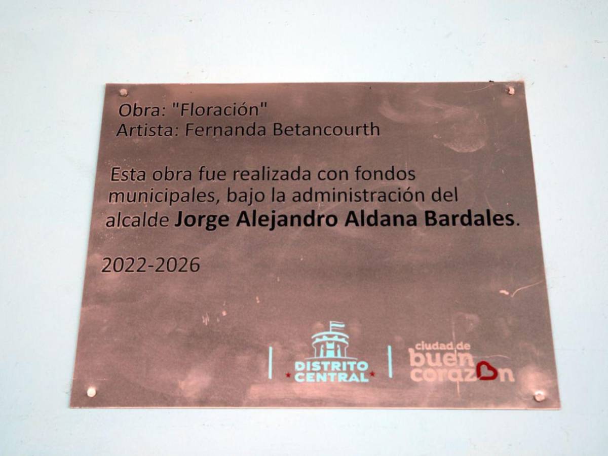 Desolada y sin avances: así luce la abandonada terminal de buses de Perisur