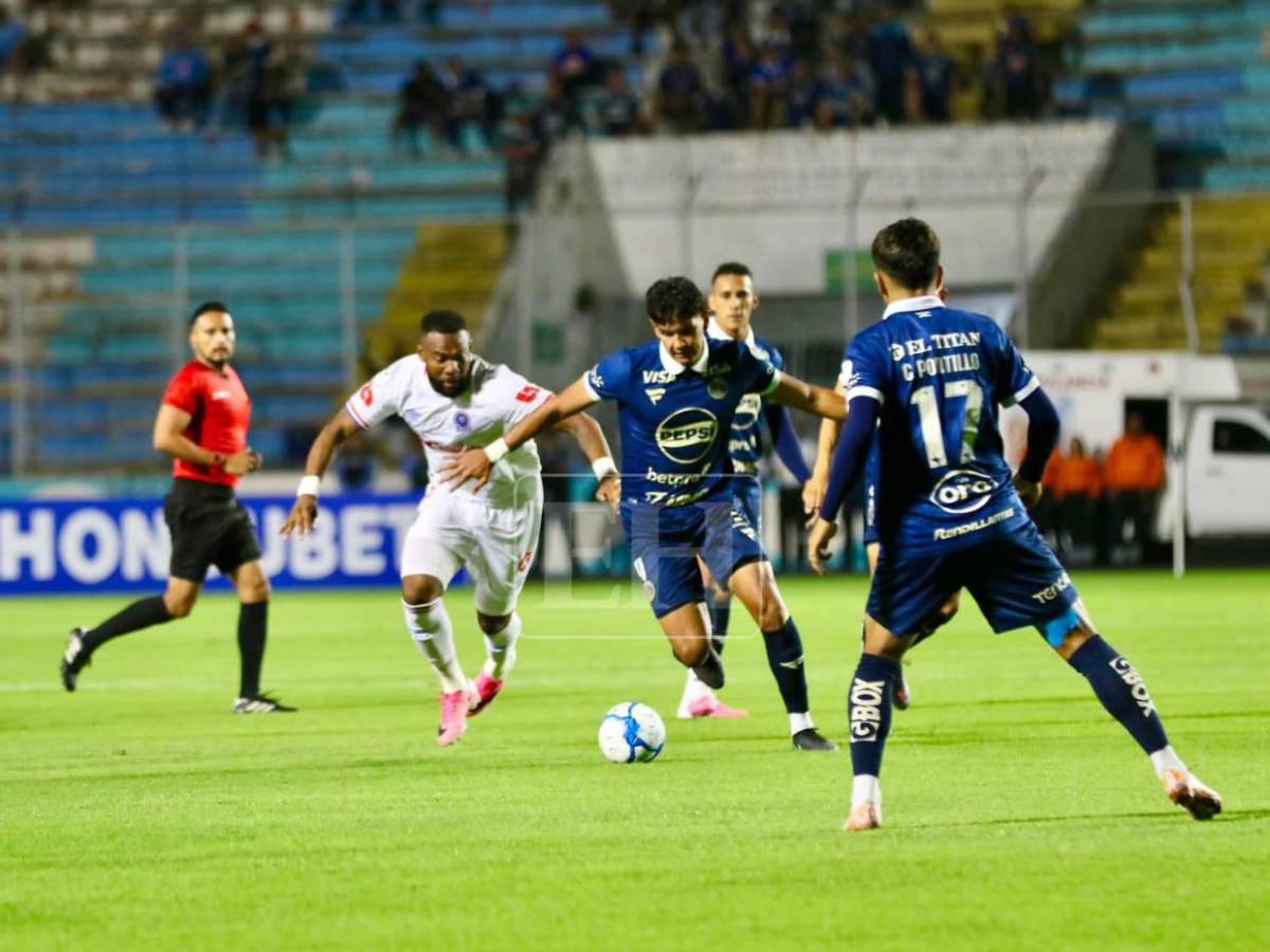 Tiktoker La More se convierte en nuevo fichaje de equipo de Liga Nacional de Honduras