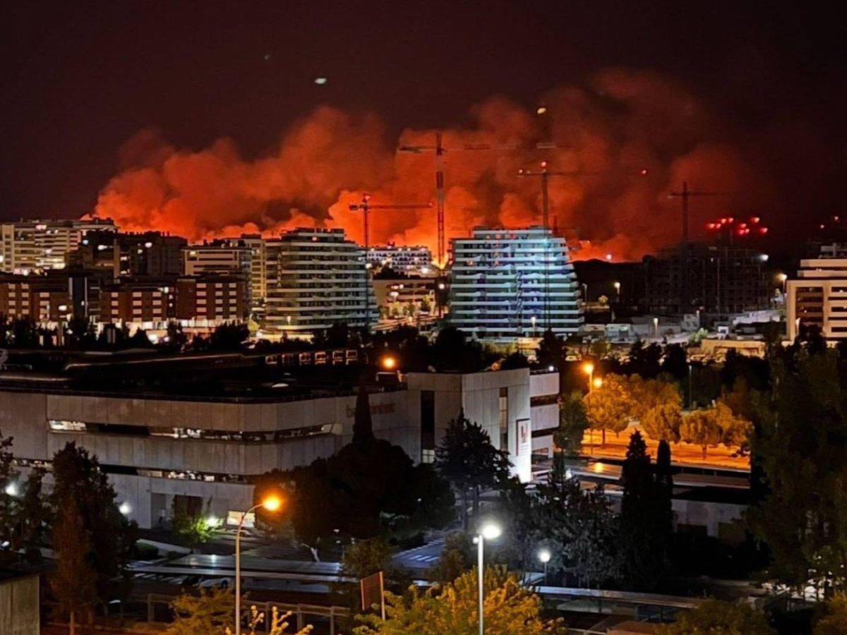 Incendios en España: miles evacuados y cientos de hectáreas quemadas