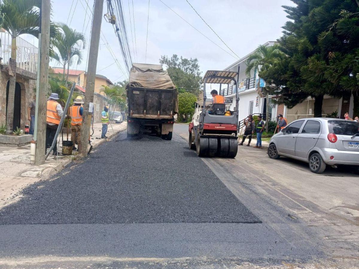 En declaraciones previas, las autoridades de la Corporación Municipal aseguraron que para reparar completamente toda la red vial se requieren al menos quince mil millones de lempiras.