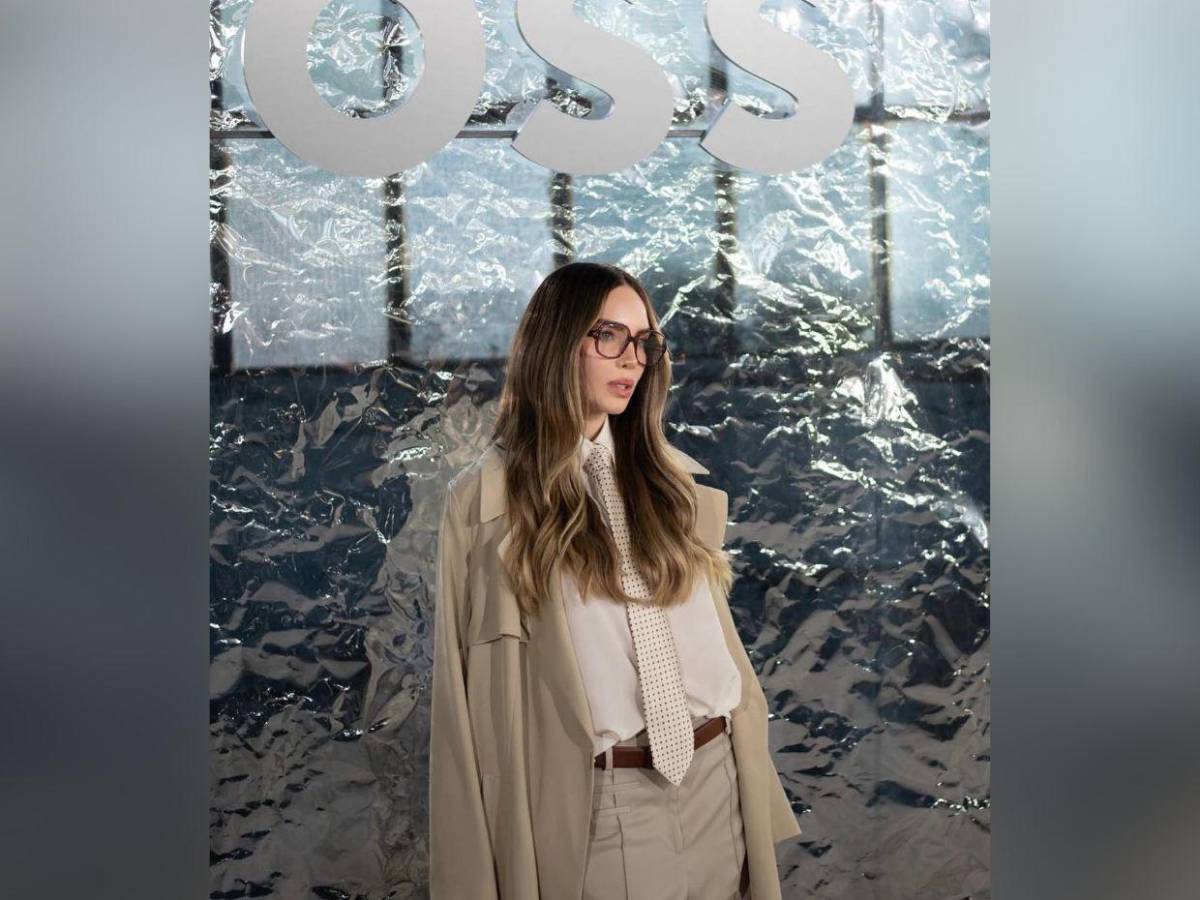 Belinda, toda una mujer Boss en la Semana de la Moda de Milán