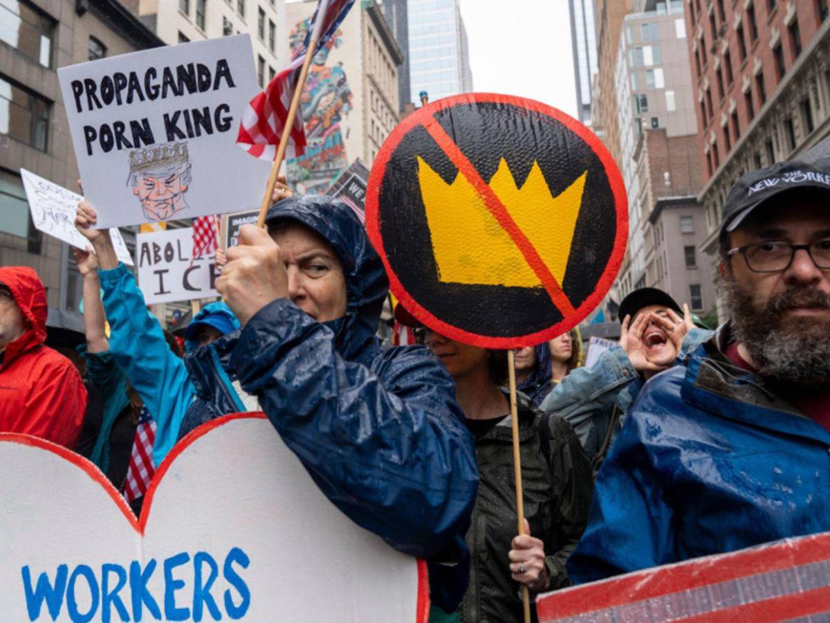 En diferentes ciudades y hasta en la casa de Trump: miles protestan contra redadas En diferentes ciudades y hasta en la casa de Trump: miles protestan contra redadas