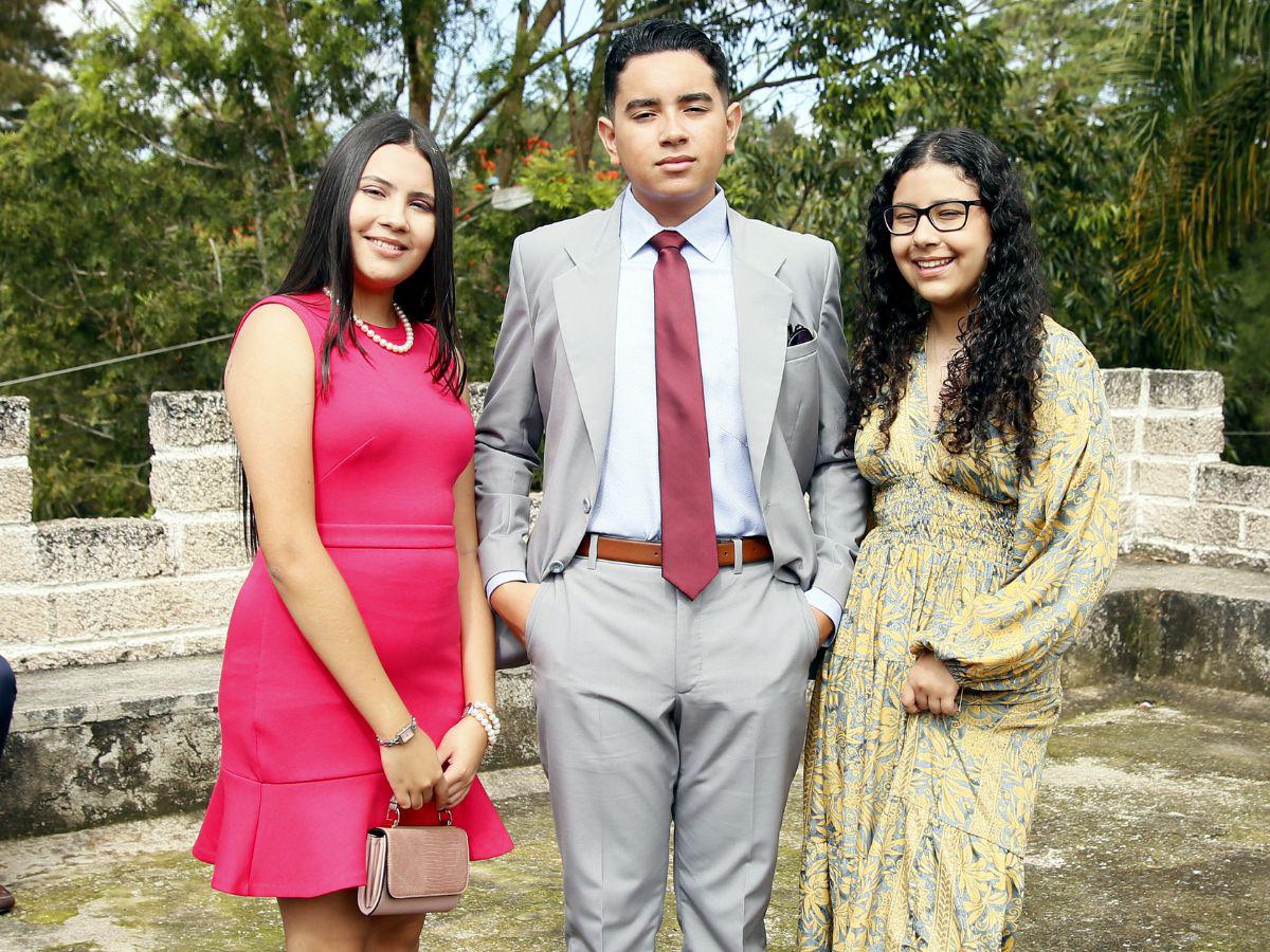 Seniors de Dowal School se dan cita en el sector de El Hatillo