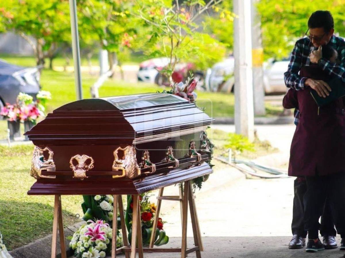 Capturan a joven vinculada a crimen de dirigente patronal en SPS, ¿ella le dio la señal al sicario?