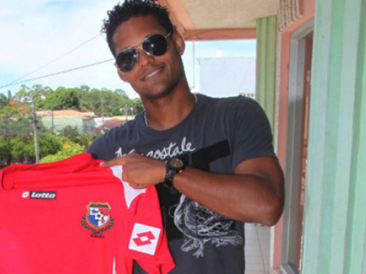 Joseph Arriola fue encontrado muerto al interior de un carro con reporte de robo en SPS