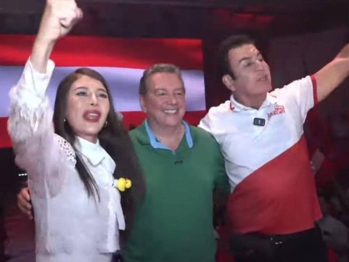 Con una alianza: así fue el cierre de campaña de Salvador Nasralla y Roberto Contreras en SPS