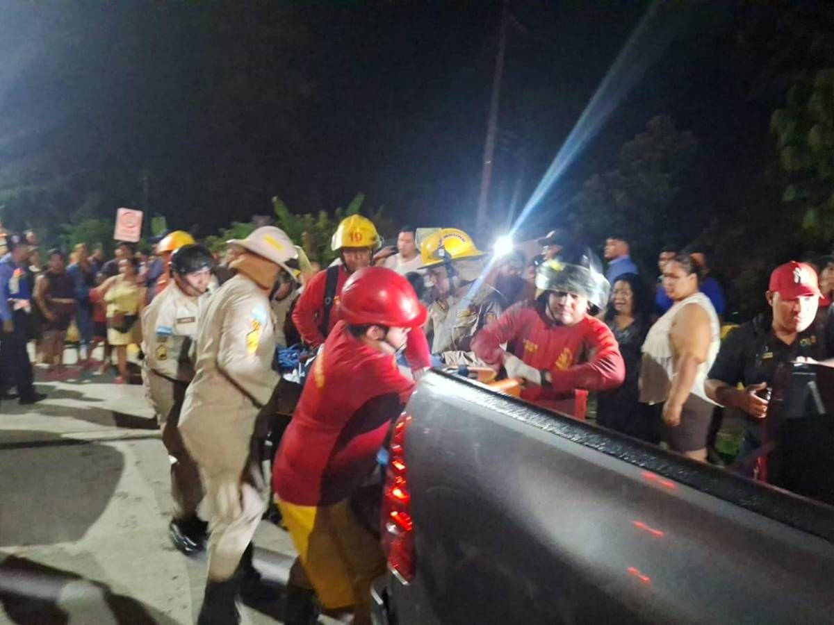 Taxista muere ahogado en La Ceiba, tras caer con su vehículo a una quebrada