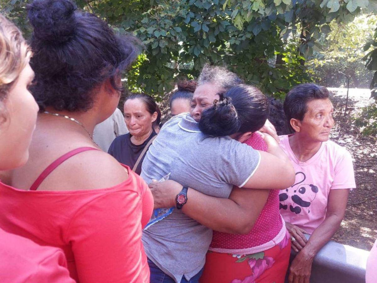 Le pido al presidente de El Salvador que lo meta preso: madre de niño atropellado por rastra en San Pedro Sula