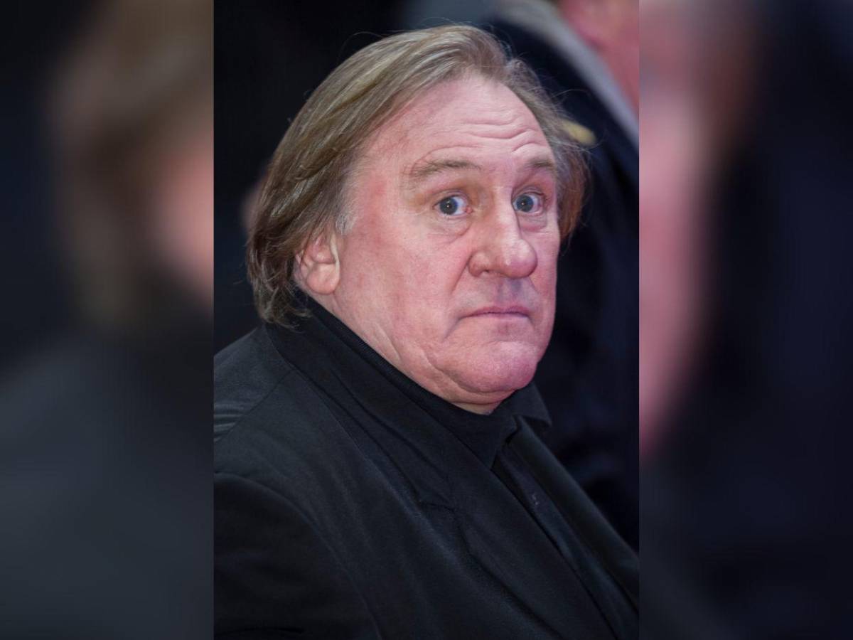 Gérard Depardieu enfrenta juicio por agredir a un paparazzi en Roma