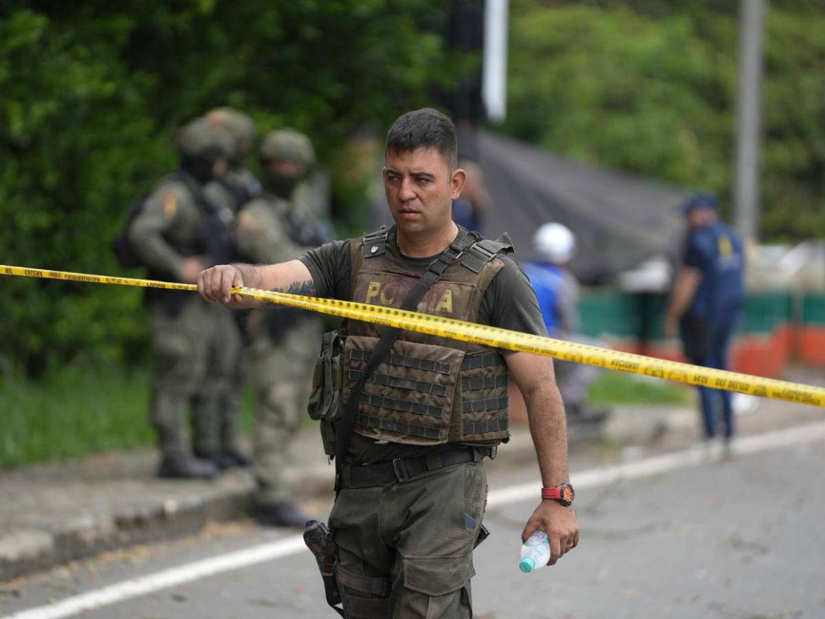 Tres coches bomba y un cilindro de gas: lo que se sabe de las explosiones en Colombia