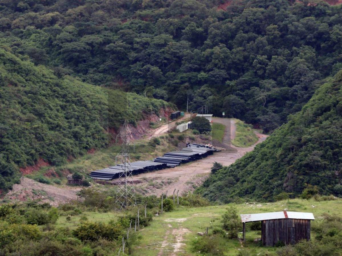 En total abandono: así está la construcción de la represa San José de la capital