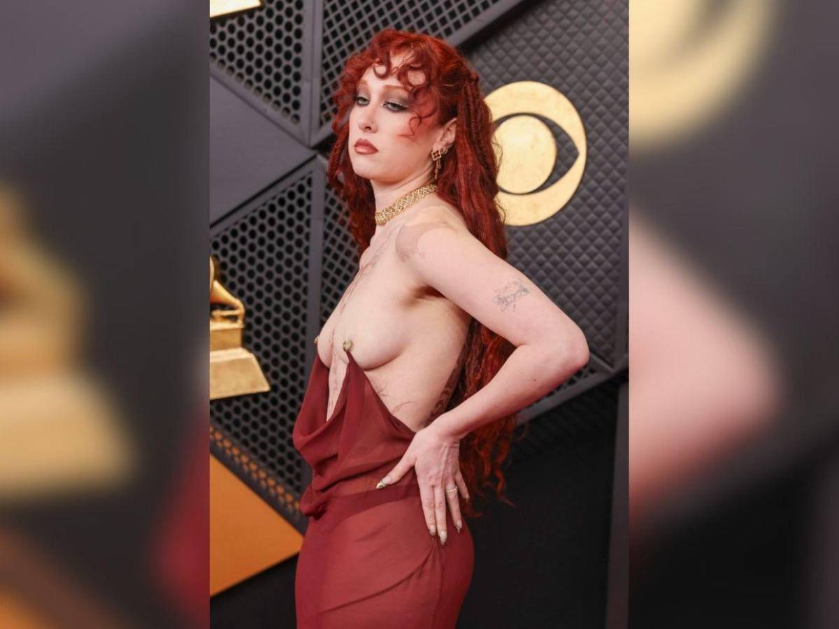 La respuesta de Chappell Roan a quienes criticaron su look en Grammys 2026
