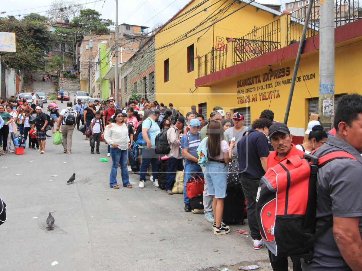 Éxodo de capitalinos llena las estaciones de buses para disfrutar la Semana Santa