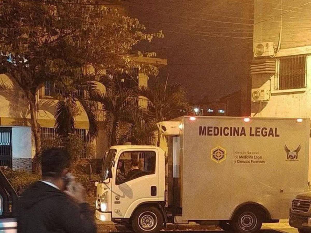 Mujer es acusada de asesinar a su madre y usa IA para encubrir el crimen en Ecuador