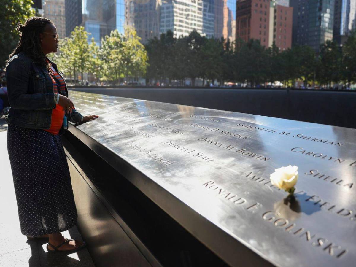 Nueva York recuerda a sus muertos en la tragedia de las Torres Gemelas hace 24 años