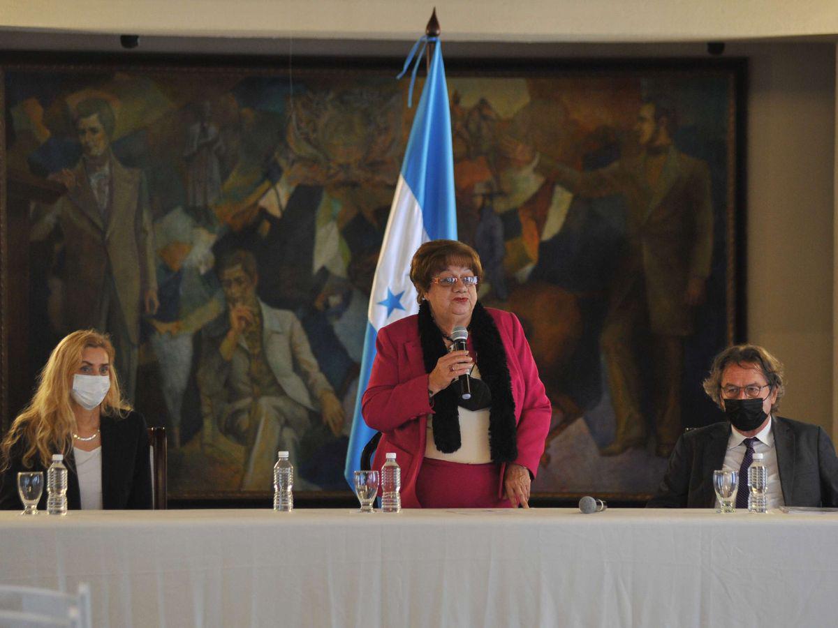 “Es innecesario”: Doris Gutiérrez a favor de eliminar los designados presidenciales