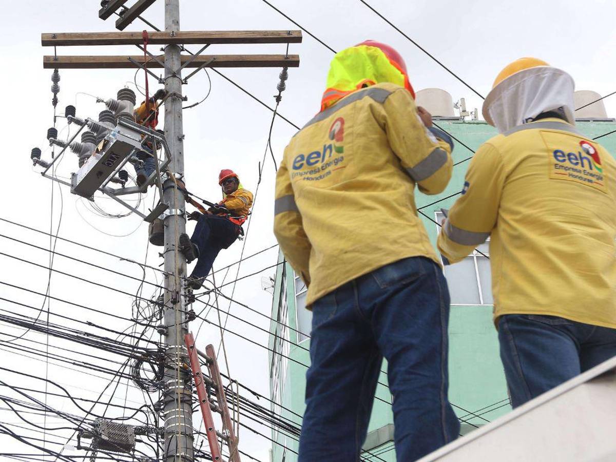 El plan de rescate de la ENEE avanza con revisiones y cambio de los medidores